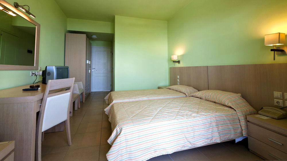 Skiathos Club Hotel & Suites Vasilias  Екстериор снимка