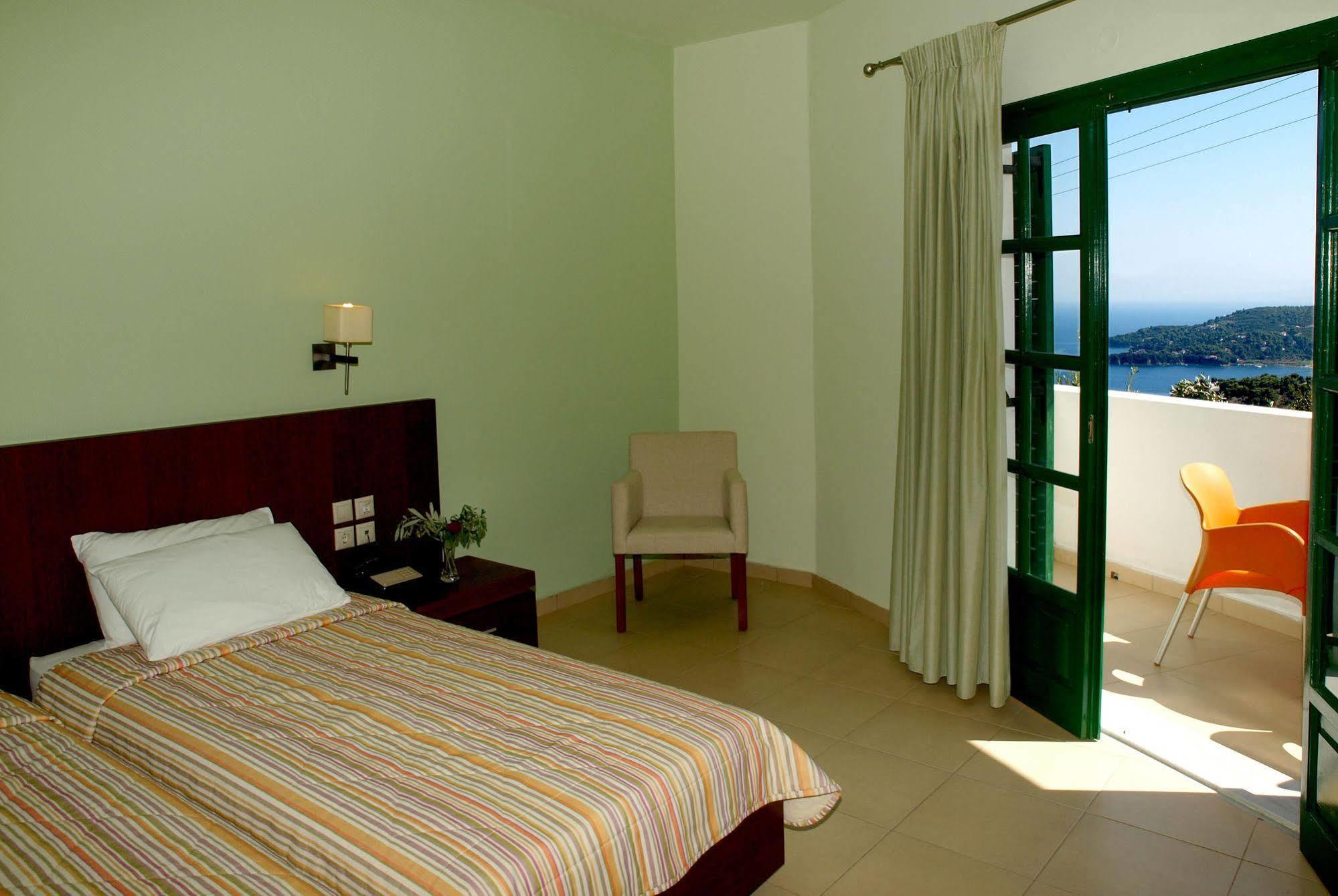 Skiathos Club Hotel & Suites Vasilias  Екстериор снимка