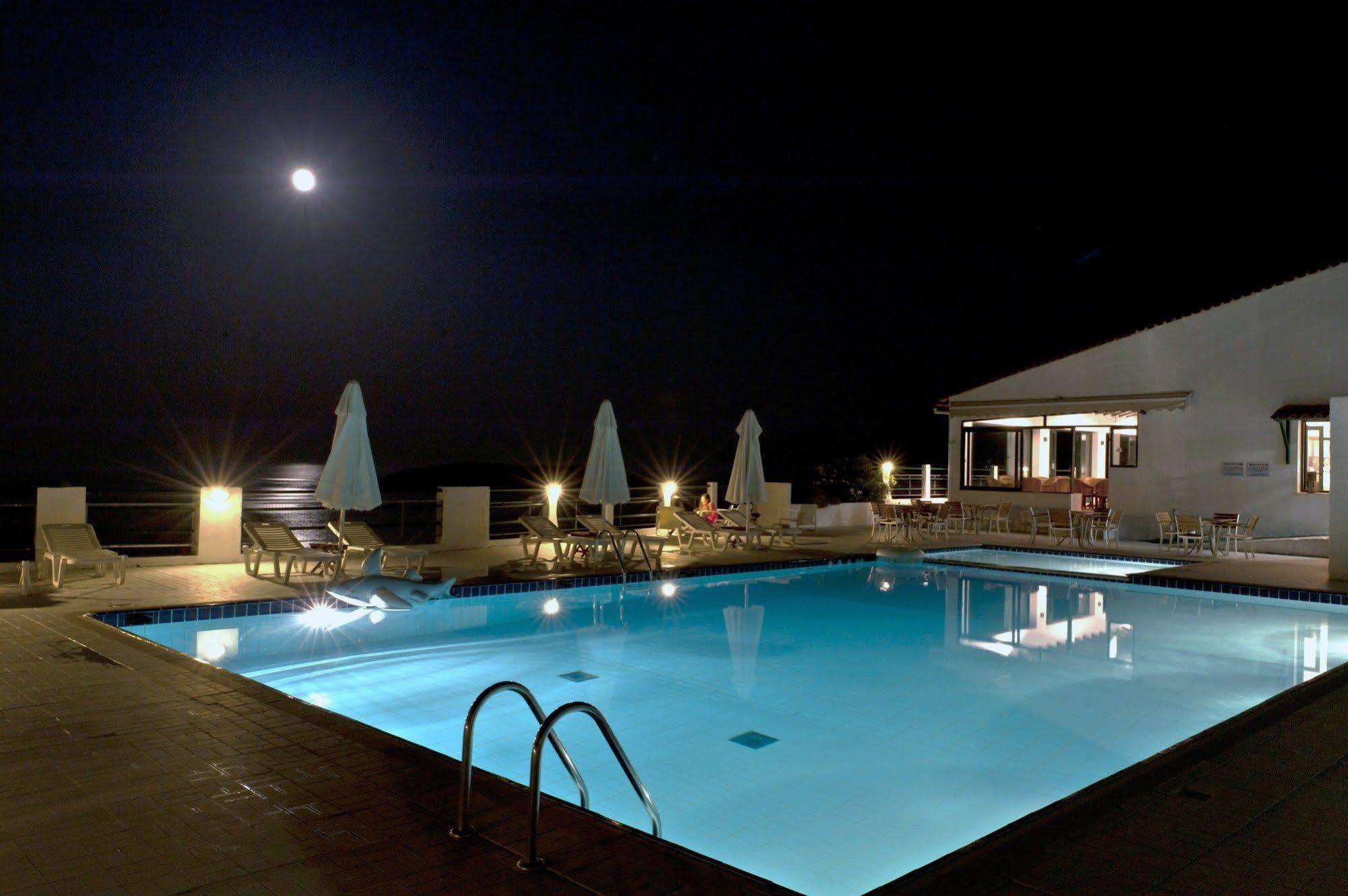 Skiathos Club Hotel & Suites Vasilias  Екстериор снимка