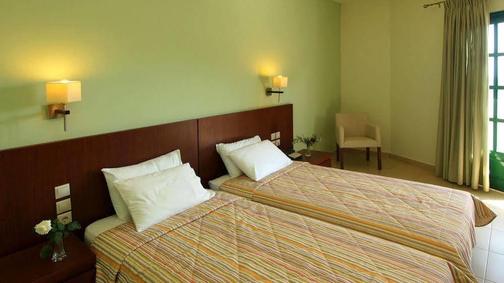 Skiathos Club Hotel & Suites Vasilias  Екстериор снимка